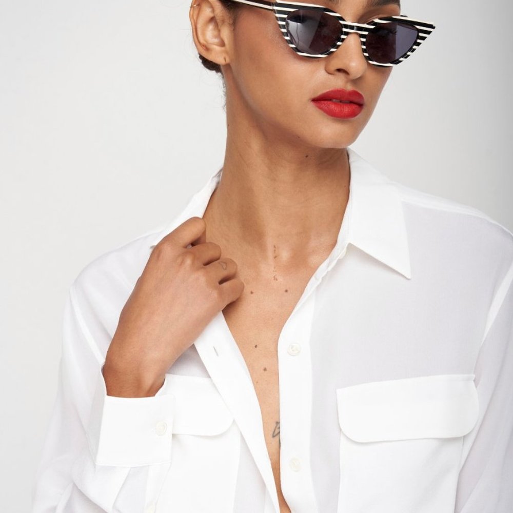 Equipment Essential Silk Shirt in Bright White, Size Small
